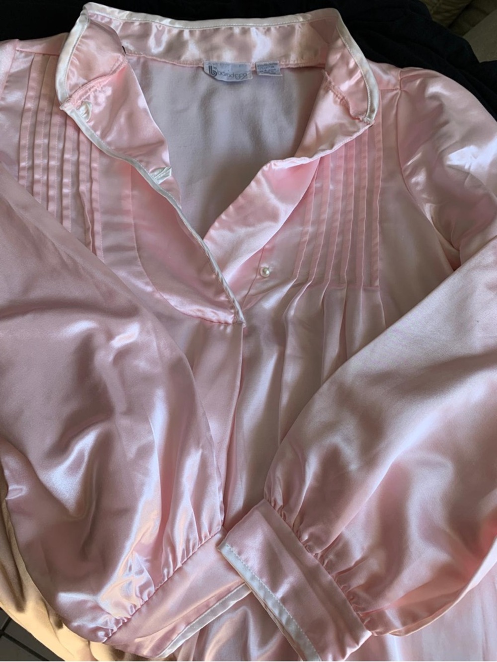 Vintage Barad & Co Light Pink Satin Pintuck Pajama Top - Picture 2 of 12
